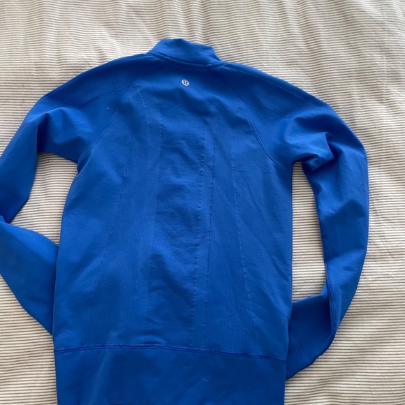 lululemon blue jacket - Picture 3 of 3